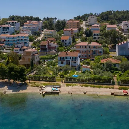 Lägenhet Beachfront Trogir