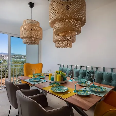 Apartment Beachfront Trogir