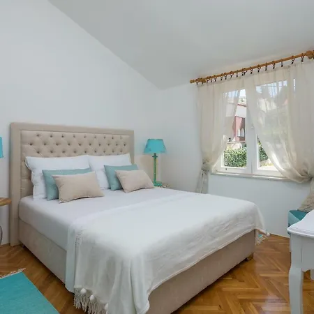 Apartamento Beachfront Trogir